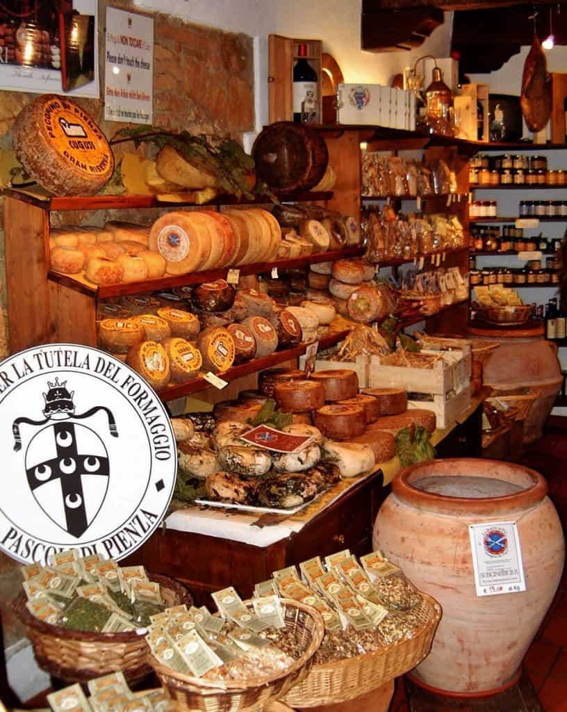 Traditioneller Schafskäse