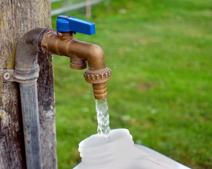 Wasser auf dem Campingplatz befüllen